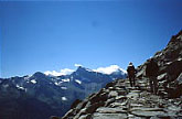 Panorami lontani, dal sentiero lastricato che conduce al Rifugio Europa - Venna alla Gerla. 