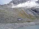 Il Rifugio Garibaldi dal sentiero n. 11
