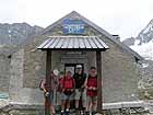 Ultima foto al Rifugio Tonolini prima di iniziare il ritorno a valle