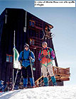 In cima al Monte Rosa con alle spalle il Rifugio