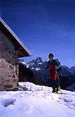 Malga Gr�gola mt. 1783, sullo sfondo il Gruppo delle Pale di S.Martino